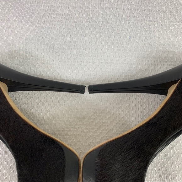 Vera Wang Lavender Label Black Fur Heels 6 - Picture 9 of 15